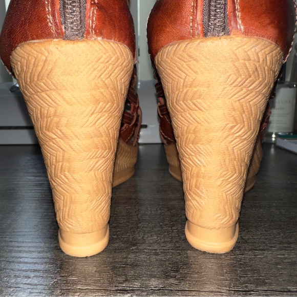 Raramuri Woven Brown Wedge Sandal (5)*Read Description* - Picture 10 of 15